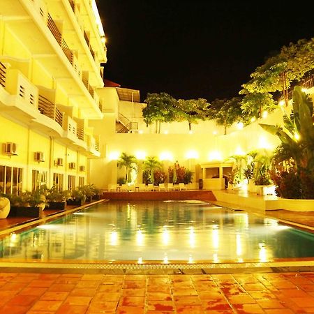 Serendipity Beach Resort シアヌークビル エクステリア 写真