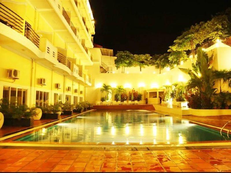 Serendipity Beach Resort シアヌークビル エクステリア 写真