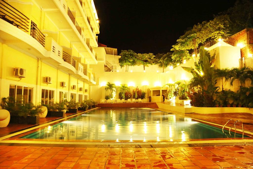 Serendipity Beach Resort シアヌークビル エクステリア 写真